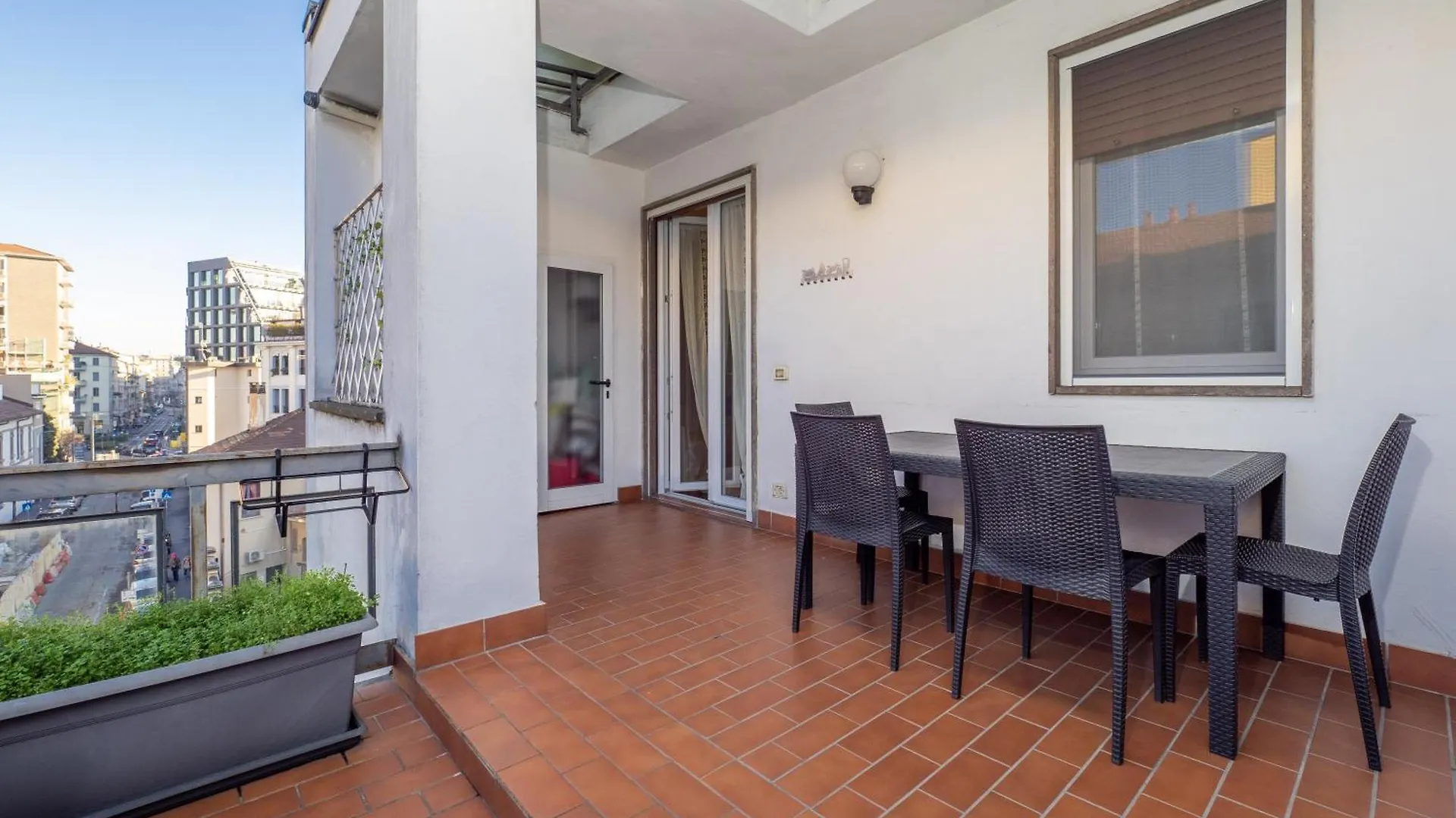 Flat In Center With Terrace, Near Garibaldi Fs Apartment Milan Italy