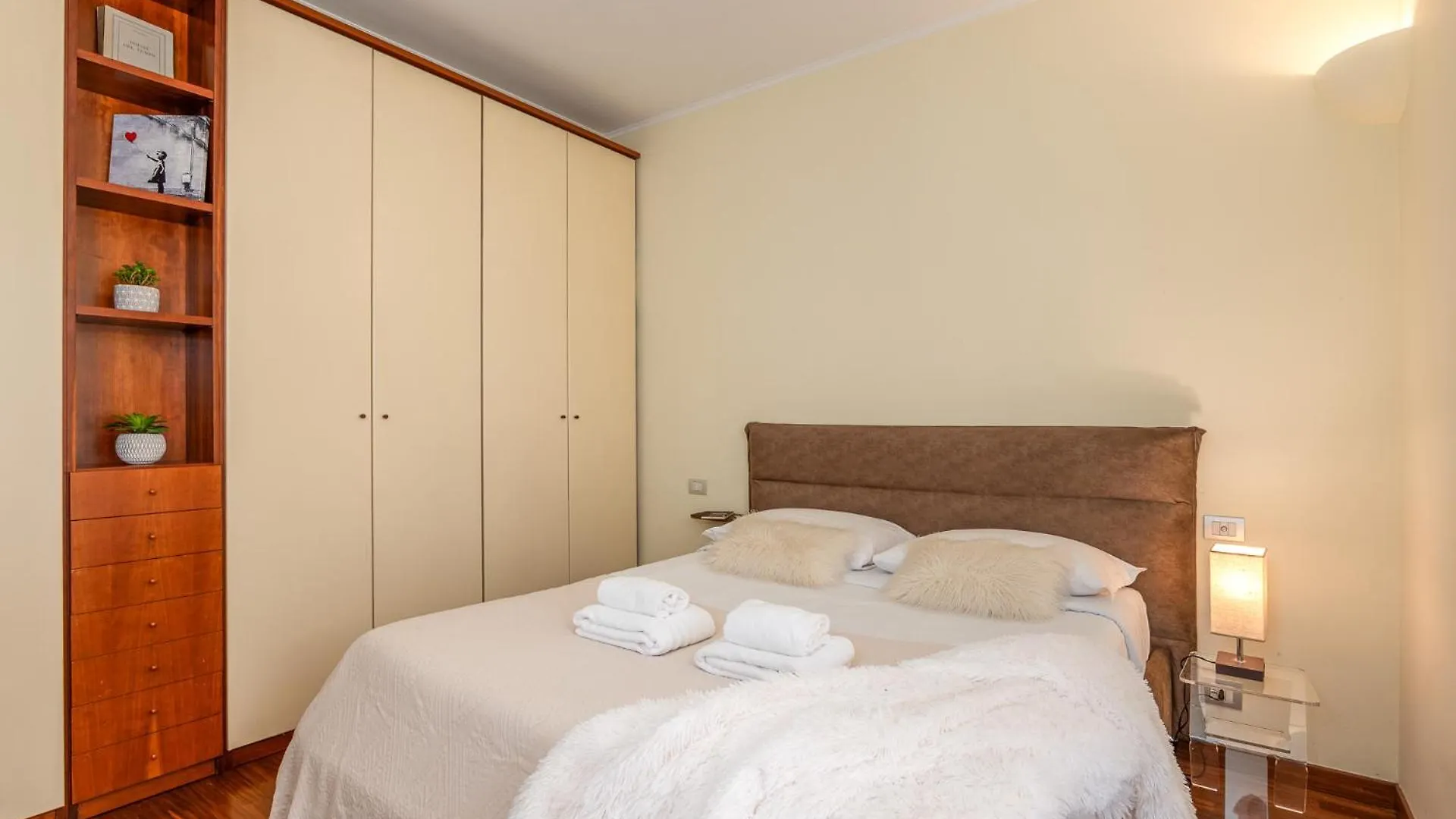 Flat In Center With Terrace, Near Garibaldi Fs Apartment Milan