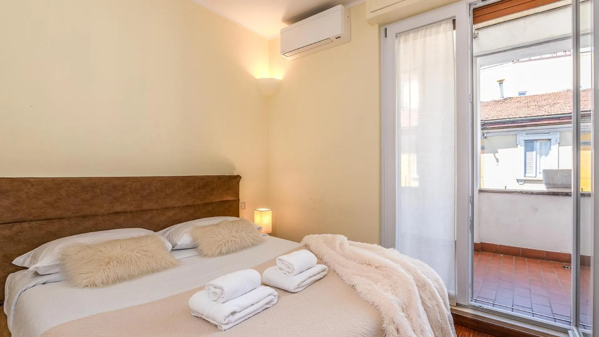 Ferienwohnung Flat In Center With Terrace, Near Garibaldi Fs Mailand 0*,