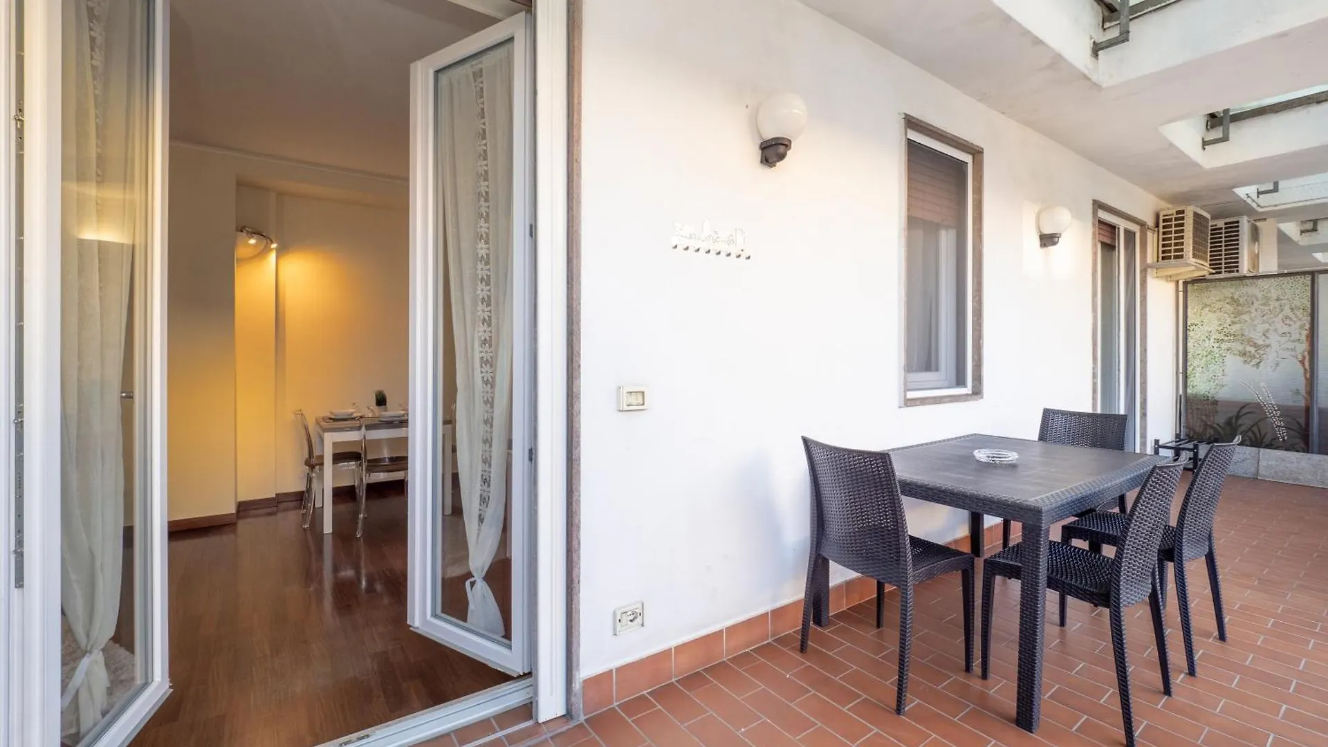 Apartament Flat In Center With Terrace, Near Garibaldi Fs Mediolan